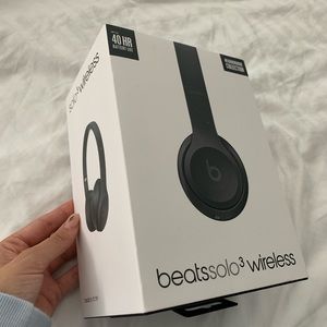 BEATS SOLO3 WIRELESS BLUETOOTH HEADPHONES